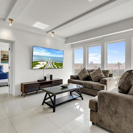 Perfect Condo, Room For Everyone! Beachfront Resort South Padre Island Exteriör bild